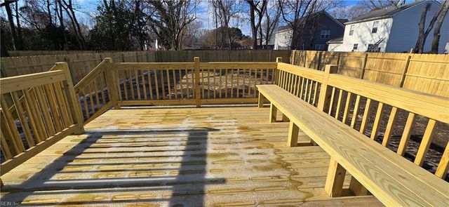 67 W Little Back River RD, Hampton, VA 23669