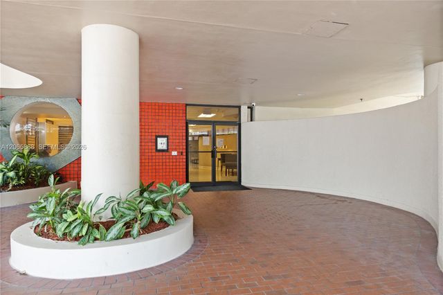 1621 Collins Avenue 908, Miami Beach, FL 33139