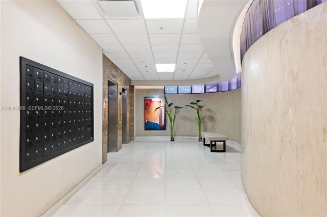 1621 Collins Avenue 908, Miami Beach, FL 33139