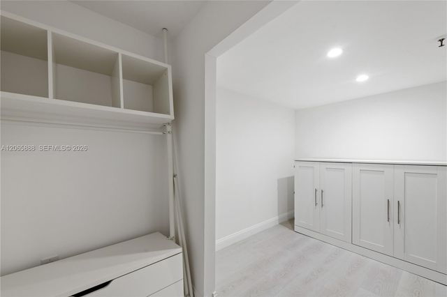 1621 Collins Avenue 908, Miami Beach, FL 33139