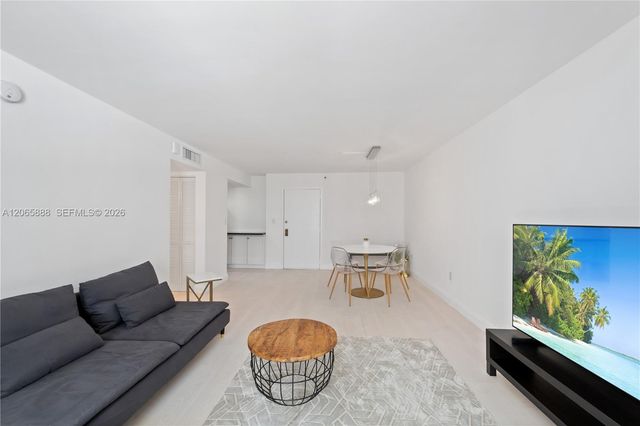 1621 Collins Avenue 908, Miami Beach, FL 33139