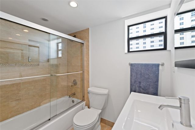 1621 Collins Avenue 908, Miami Beach, FL 33139