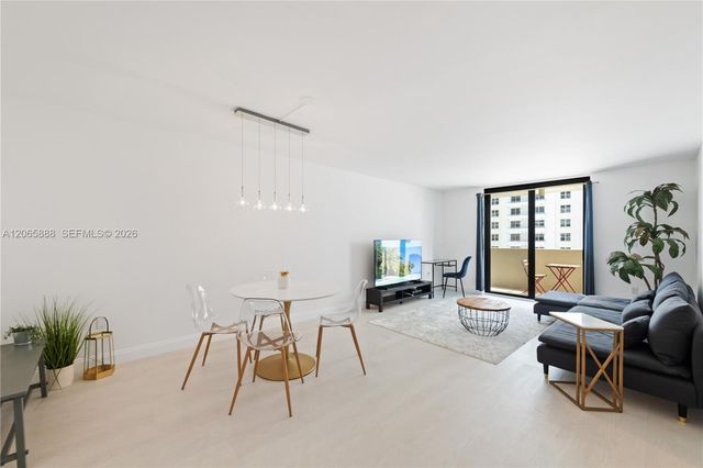 1621 Collins Avenue 908, Miami Beach, FL 33139