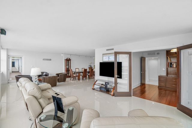 2000 S OCEAN Boulevard 14-F, Boca Raton, FL 33432