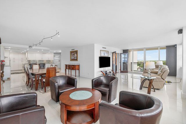 2000 S OCEAN Boulevard 14-F, Boca Raton, FL 33432