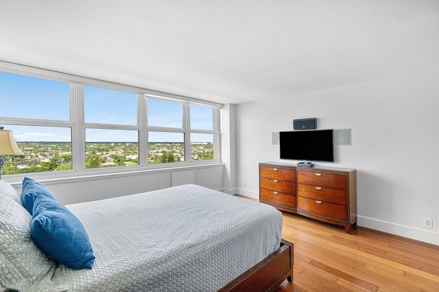 2000 S OCEAN Boulevard 14-F, Boca Raton, FL 33432