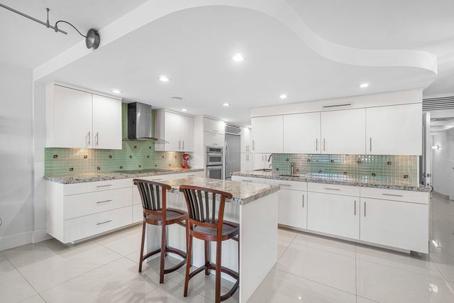 2000 S OCEAN Boulevard 14-F, Boca Raton, FL 33432