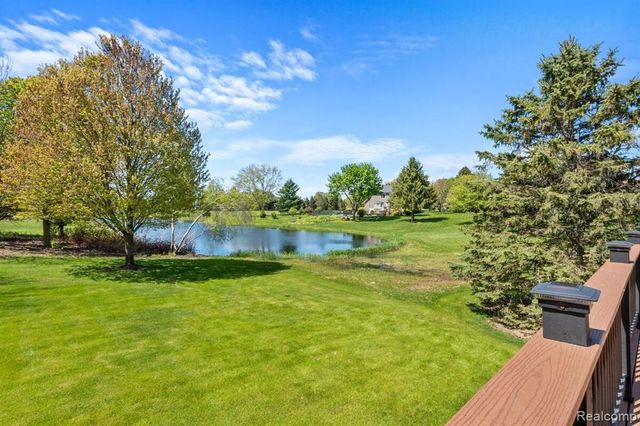 221 Maplewood Drive 28, Clawson, MI 48348