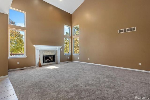 221 Maplewood Drive 28, Clawson, MI 48348