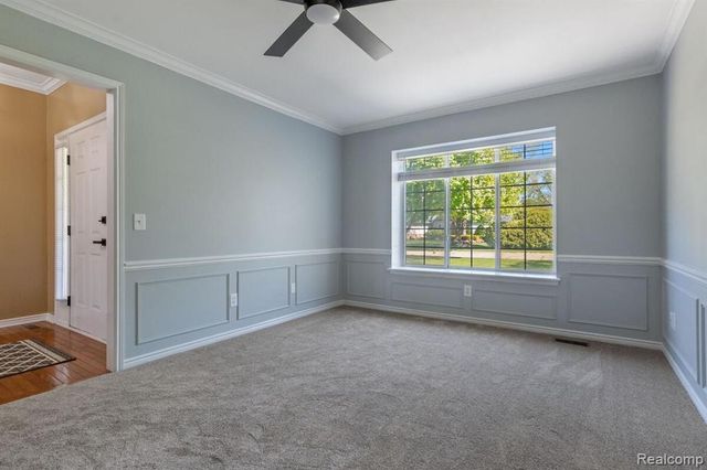 221 Maplewood Drive 28, Clawson, MI 48348