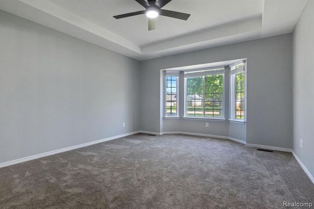221 Maplewood Drive 28, Clawson, MI 48348
