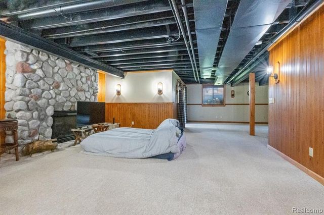 221 Maplewood Drive 28, Clawson, MI 48348
