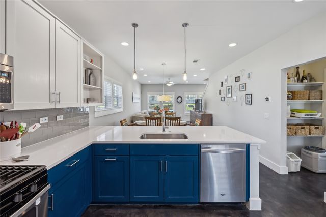 1629 Kyle Avenue, Dallas, TX 75208