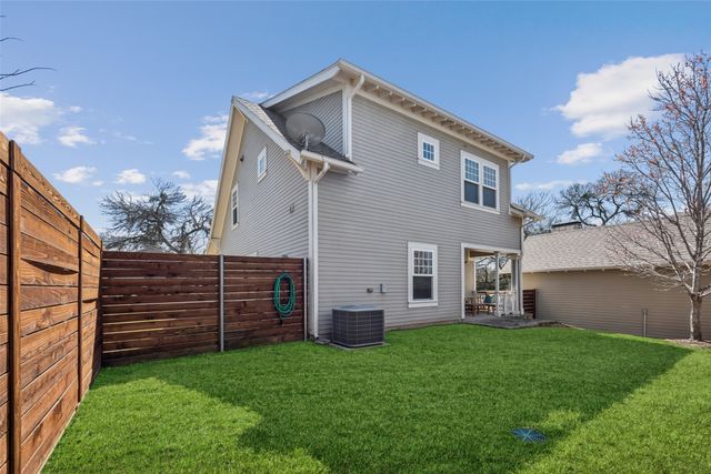 1629 Kyle Avenue, Dallas, TX 75208