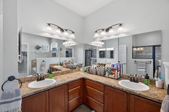 4645 EXECUTIVE MEADOWS DRIVE, Plant City, FL 33567