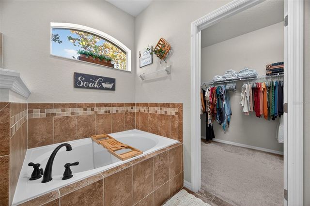 4645 EXECUTIVE MEADOWS DRIVE, Plant City, FL 33567