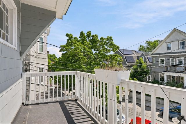 17 Dow St, Somerville, MA 02144