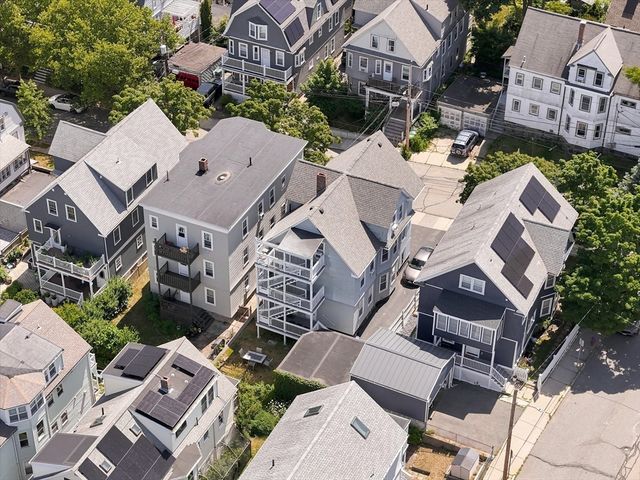 17 Dow St, Somerville, MA 02144