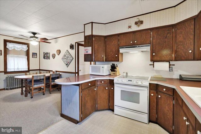 368 DONEGAL SPRINGS RD, Mount Joy, PA 17552