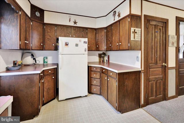 368 DONEGAL SPRINGS RD, Mount Joy, PA 17552