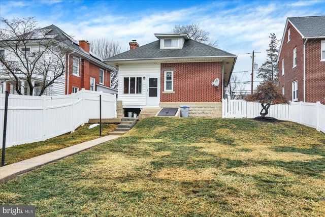 368 DONEGAL SPRINGS RD, Mount Joy, PA 17552