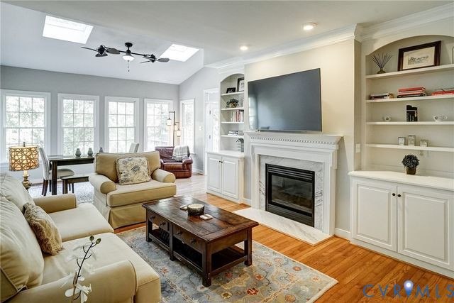 15618 Fox Cove Cir, Moseley, VA 23120
