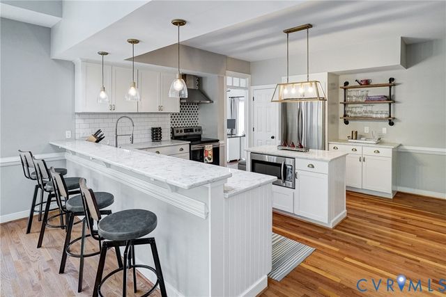 15618 Fox Cove Cir, Moseley, VA 23120