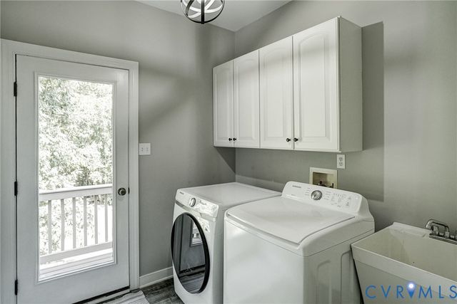 15618 Fox Cove Cir, Moseley, VA 23120