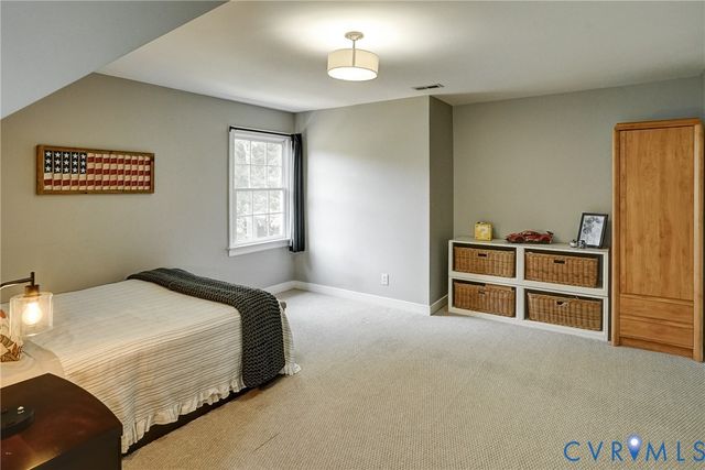 15618 Fox Cove Cir, Moseley, VA 23120