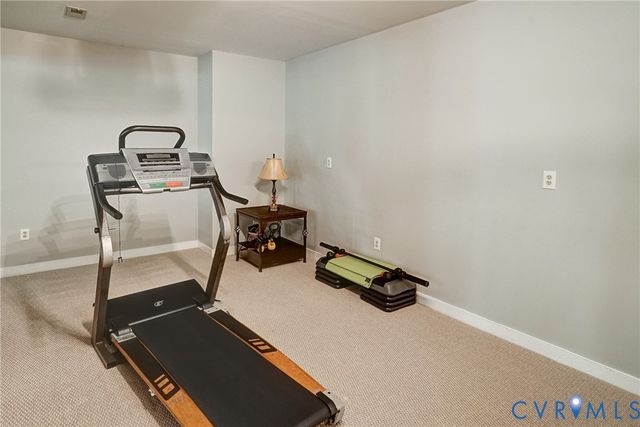 15618 Fox Cove Cir, Moseley, VA 23120