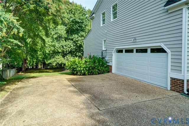 15618 Fox Cove Cir, Moseley, VA 23120