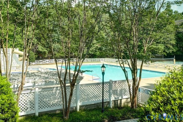 15618 Fox Cove Cir, Moseley, VA 23120