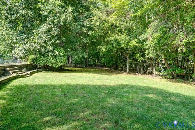 15618 Fox Cove Cir, Moseley, VA 23120