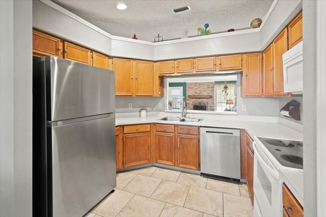 1423 Springcrest Drive, Mesquite, TX 75149