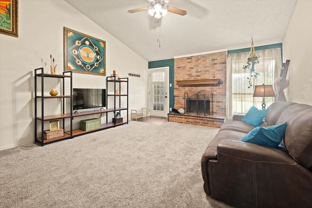 1423 Springcrest Drive, Mesquite, TX 75149