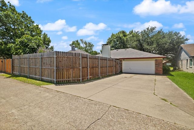 1423 Springcrest Drive, Mesquite, TX 75149