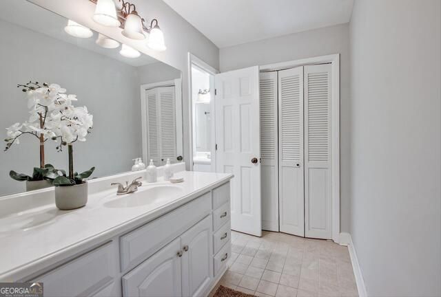 205 Kingswood Drive, Fayetteville, GA 30215