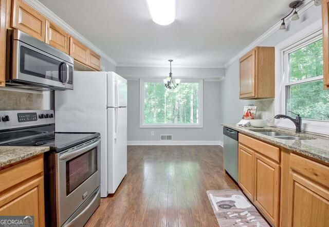 205 Kingswood Drive, Fayetteville, GA 30215