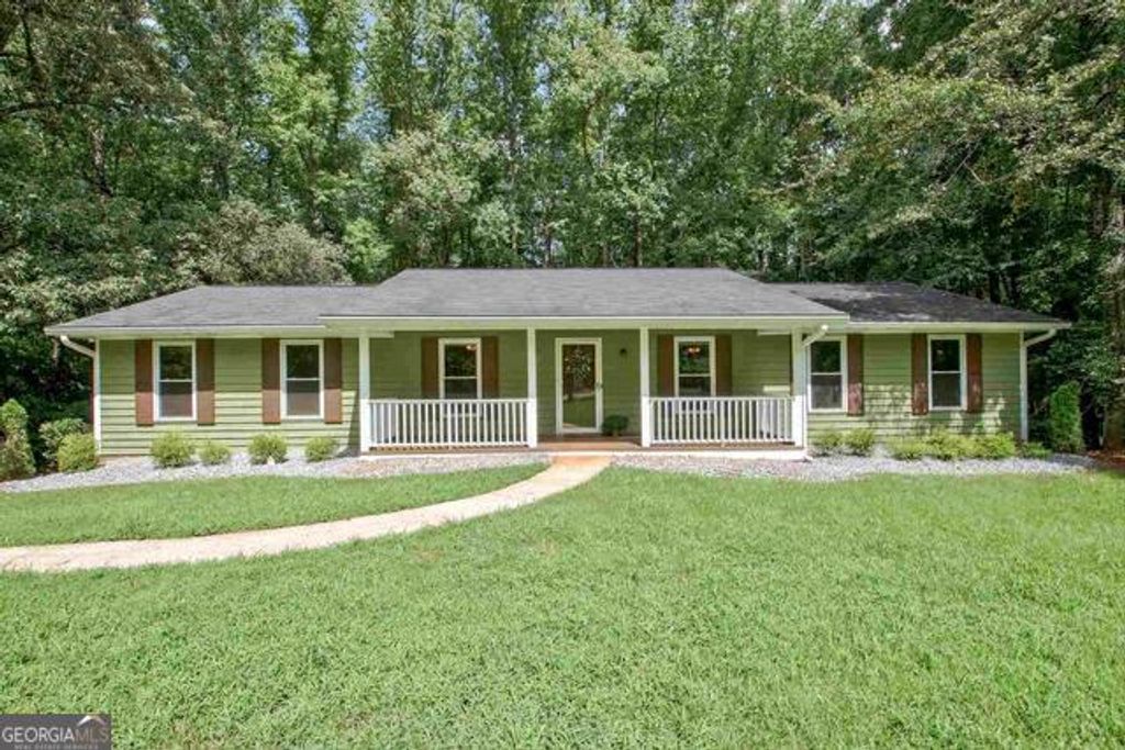 205 Kingswood Drive, Fayetteville, GA 30215