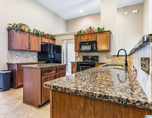 6359 LETSON FARMS ROAD, Bessemer, AL 35022