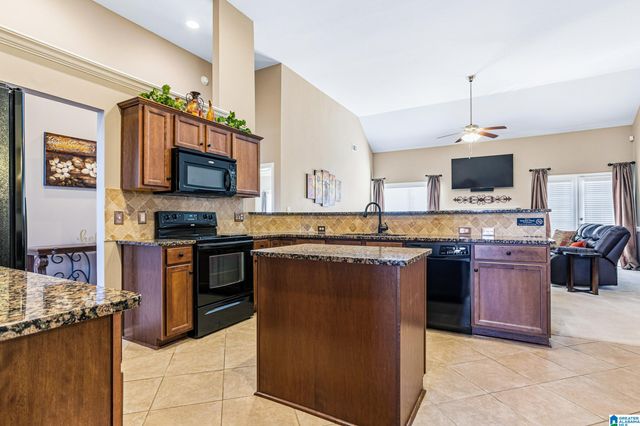 6359 LETSON FARMS ROAD, Bessemer, AL 35022