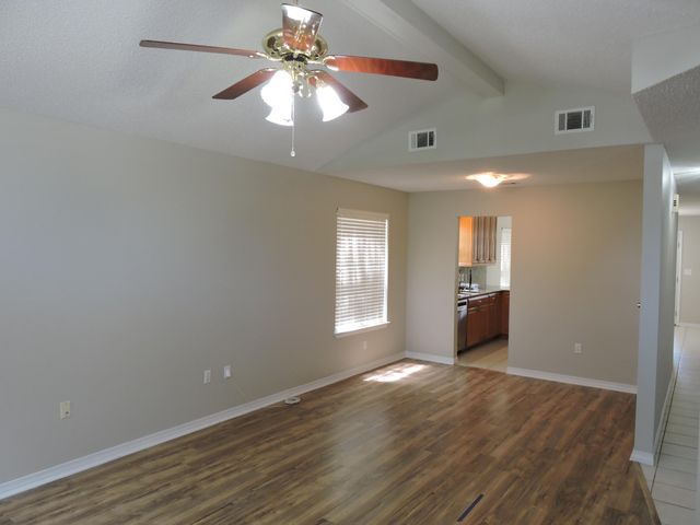 2800 Wilson Lane, Crestview, FL 32539