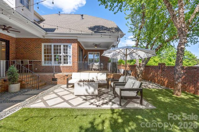 264 Hawthorne Park Avenue, Belmont, NC 28012