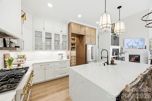 264 Hawthorne Park Avenue, Belmont, NC 28012
