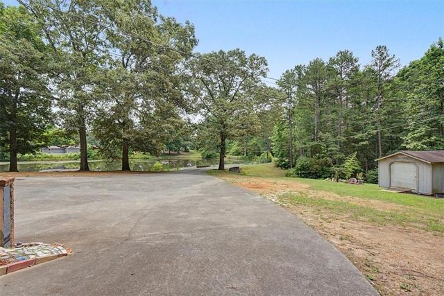 4487 Joe Frank Harris Parkway NW, Adairsville, GA 30103