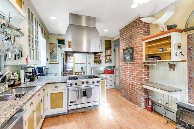 189 Bidwell Parkway, Buffalo, NY 14222