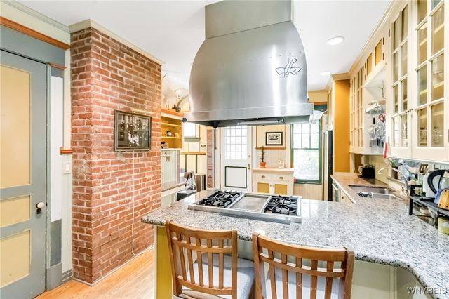 189 Bidwell Parkway, Buffalo, NY 14222