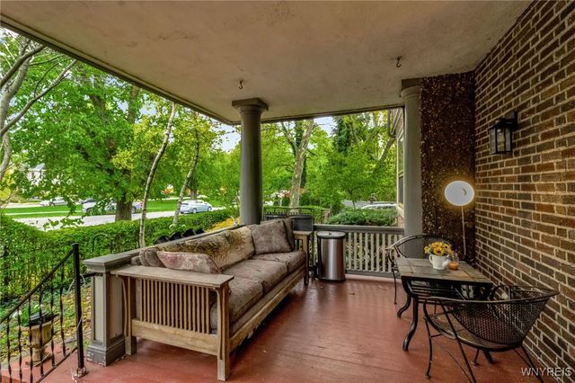 189 Bidwell Parkway, Buffalo, NY 14222