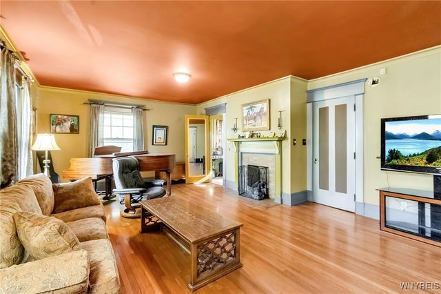 189 Bidwell Parkway, Buffalo, NY 14222