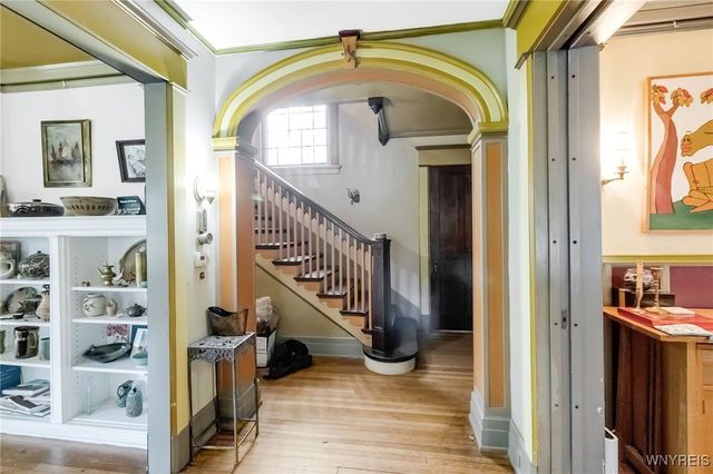 189 Bidwell Parkway, Buffalo, NY 14222